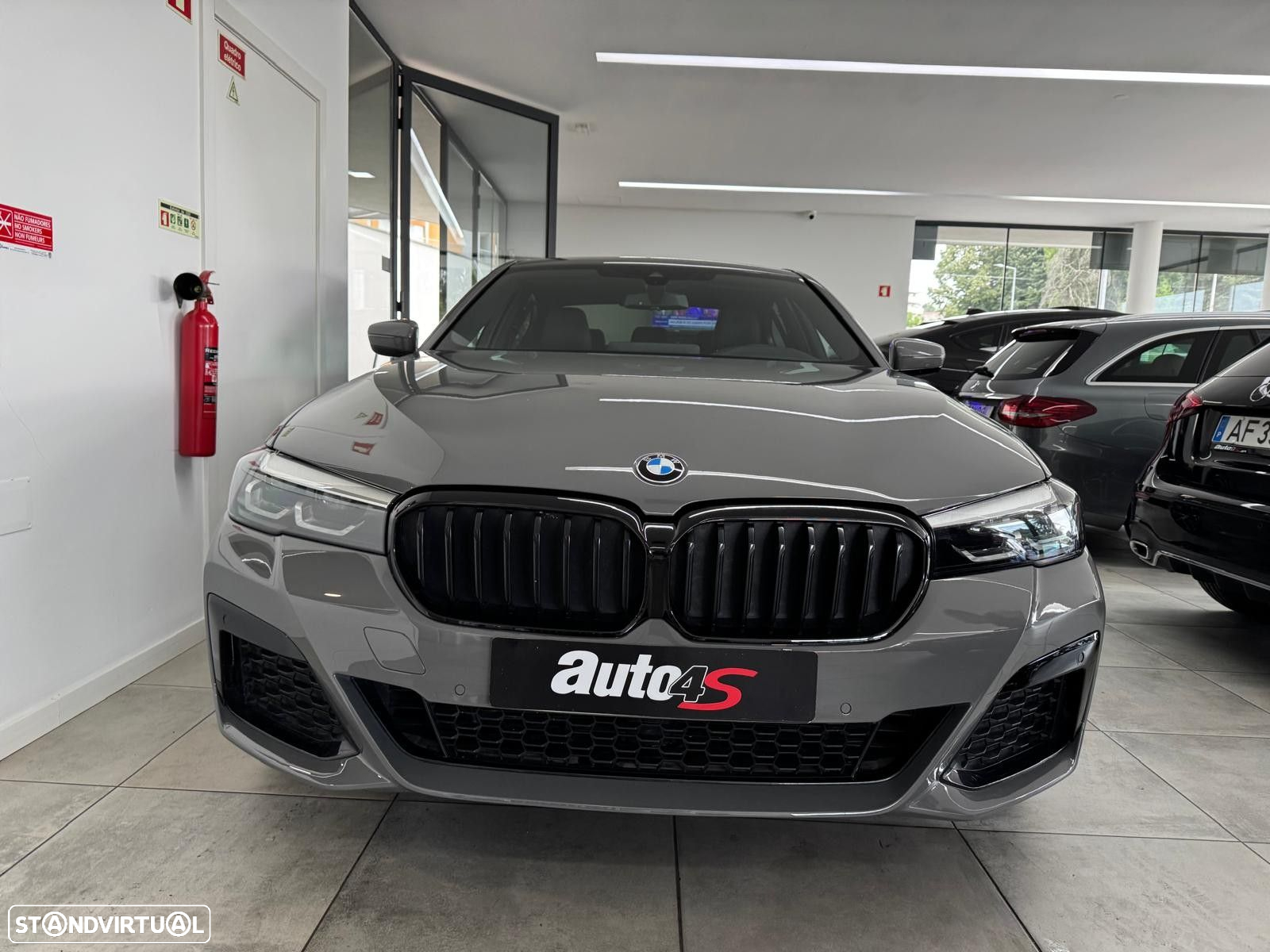 BMW 520 e Pack M - 4