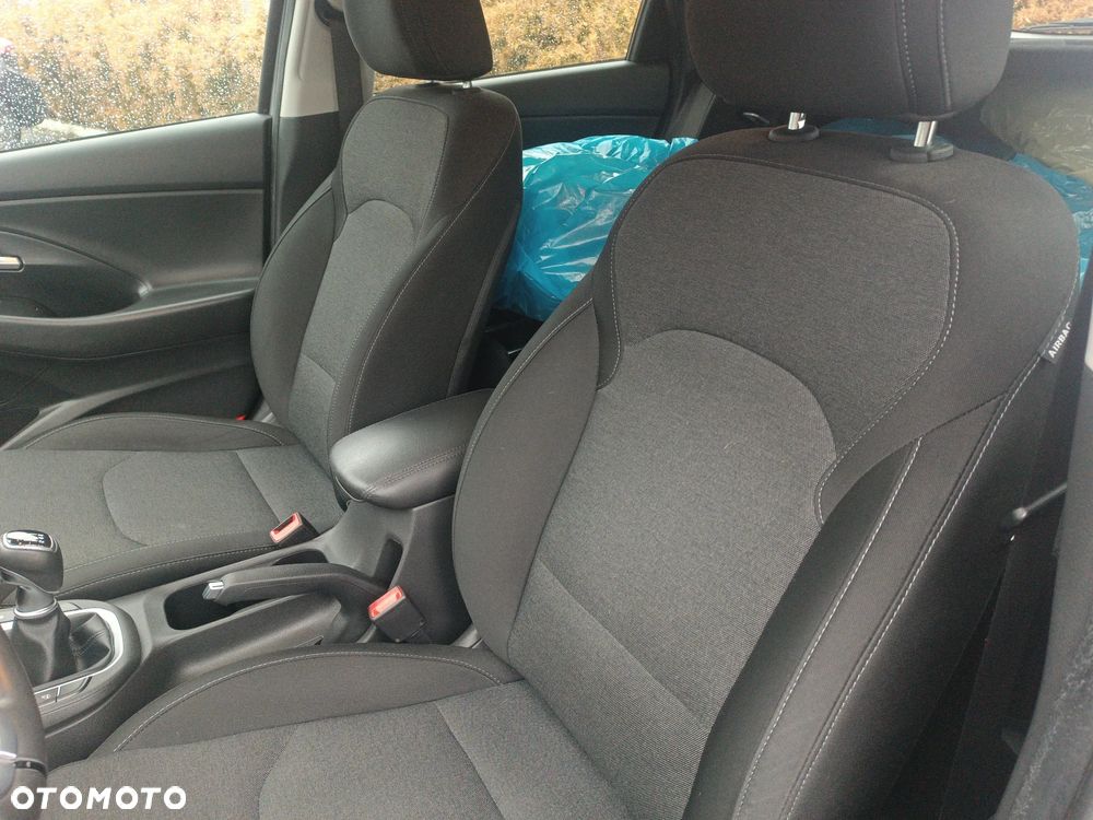 Hyundai i30 1.5 DPI Comfort - 11