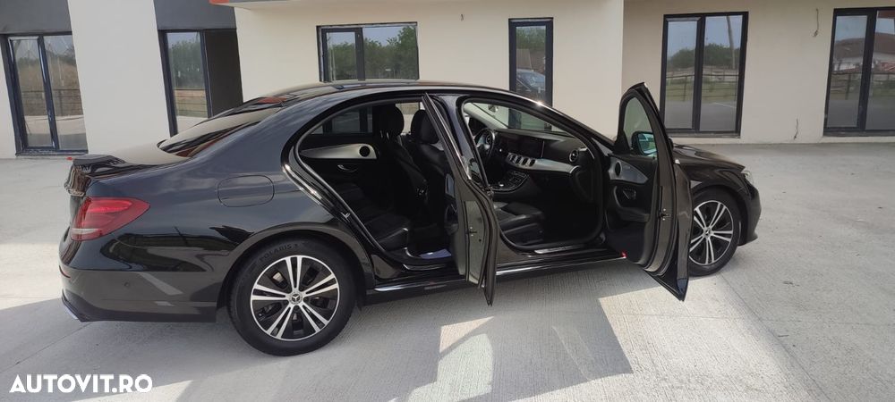 Mercedes-Benz E - 21