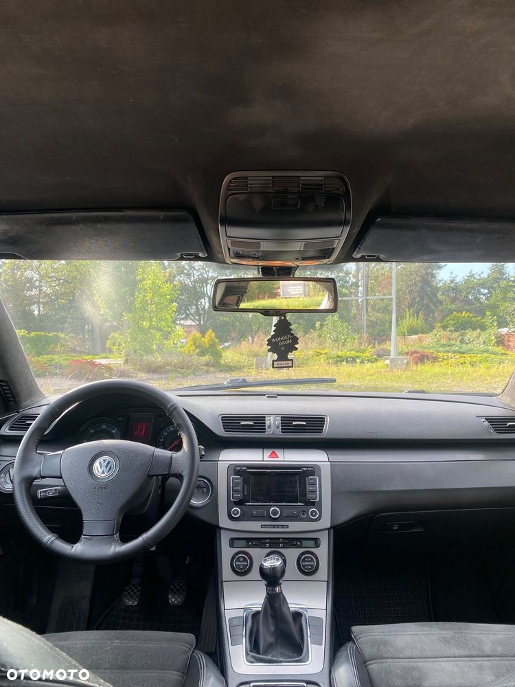 Volkswagen Passat 2.0 TDI Individual - 7
