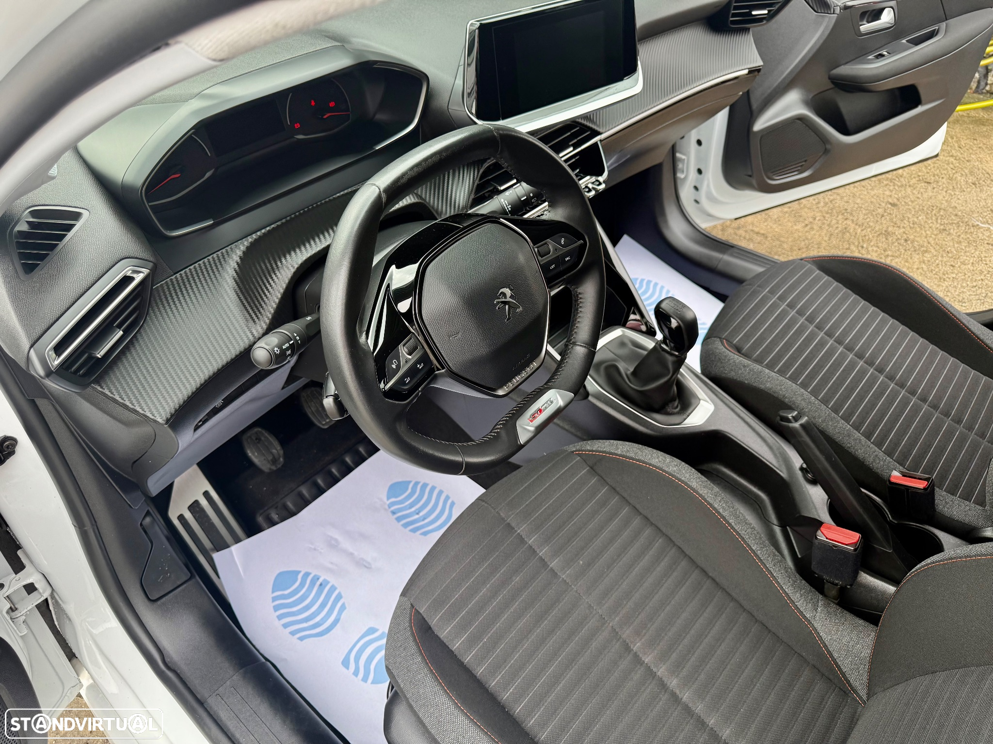 Peugeot 208 1.2 PureTech GT - 16