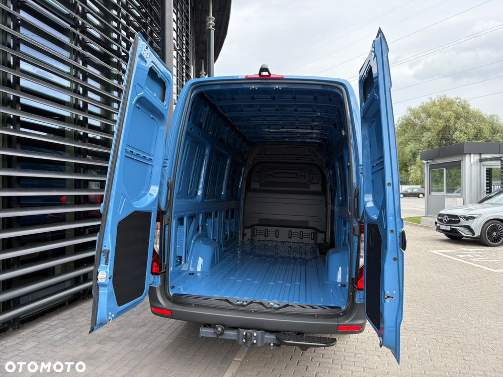 Mercedes-Benz Sprinter - 8