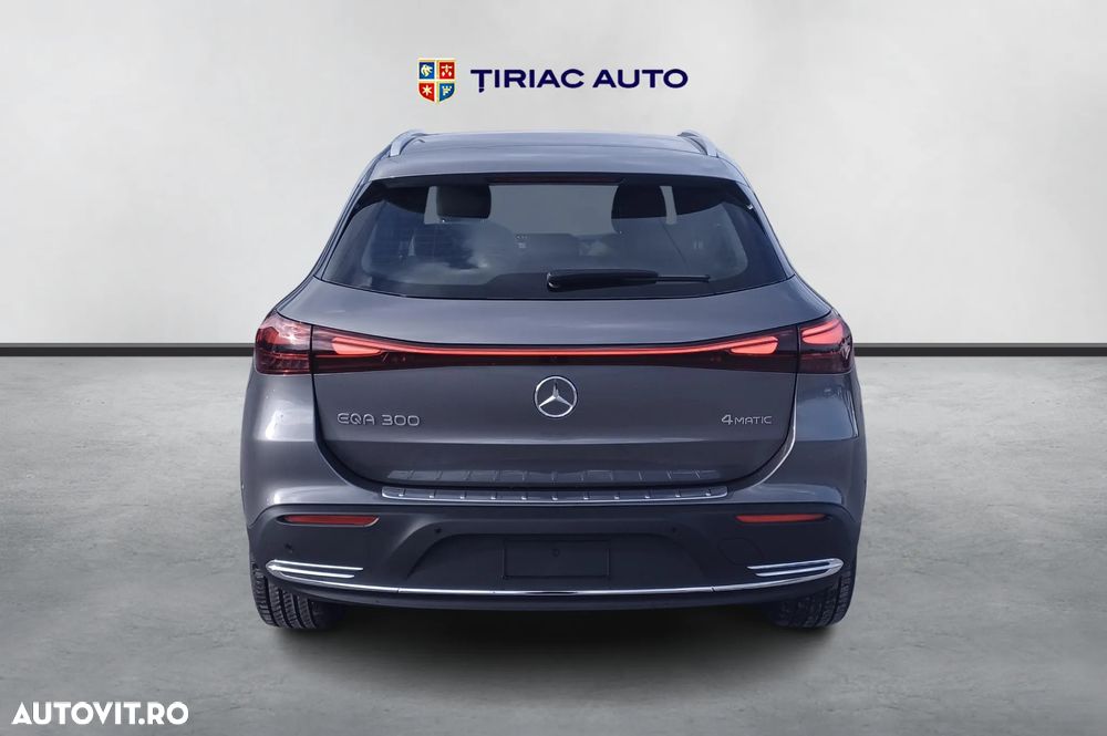 Mercedes-Benz EQA 300 4MATIC - 5