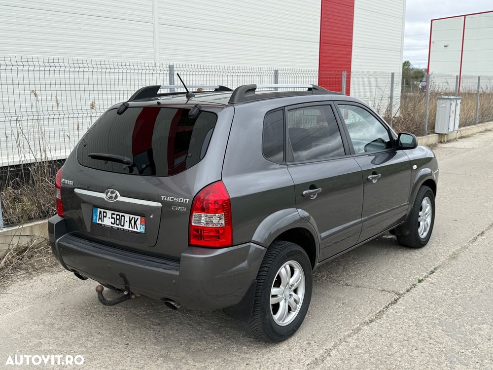 Hyundai Tucson 2.0 CRDI VGT GLS 2WD MT STYLE - 2
