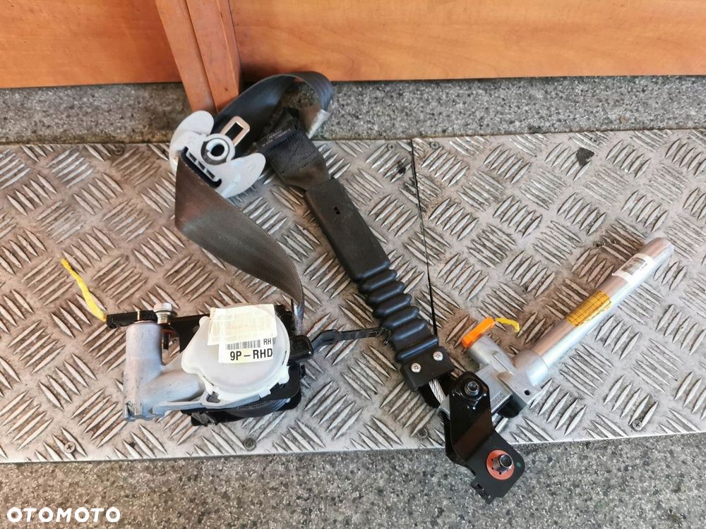 PAS PRAWY PRZÓD HYUNDAI IX35 UK 88820-2Y200 - 1