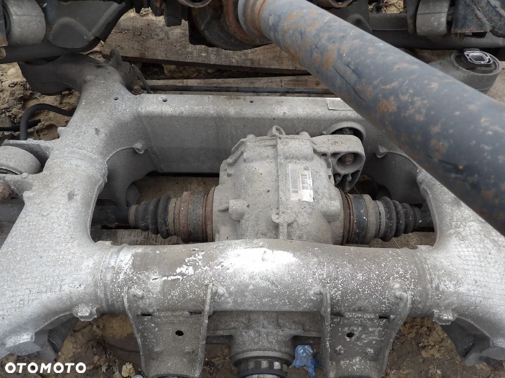 BMW - F10,F11 - 2,93 - KOMPLETNY TYLNY MOST - DYFERENCJAŁ  - 7584450 - 2