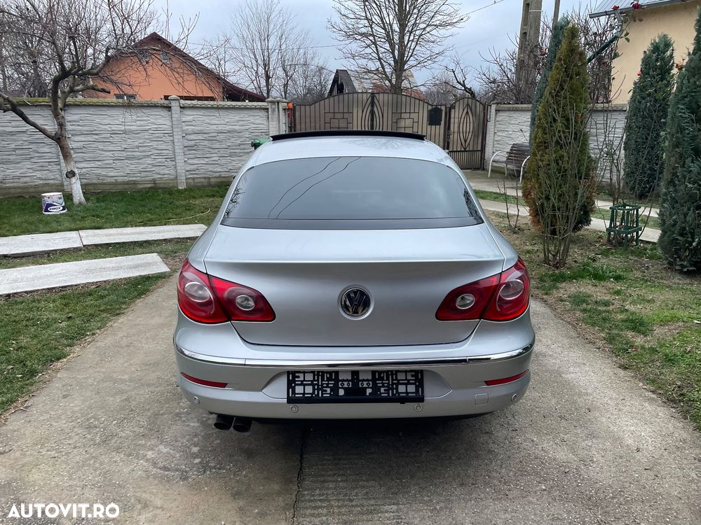 Volkswagen Passat CC - 11
