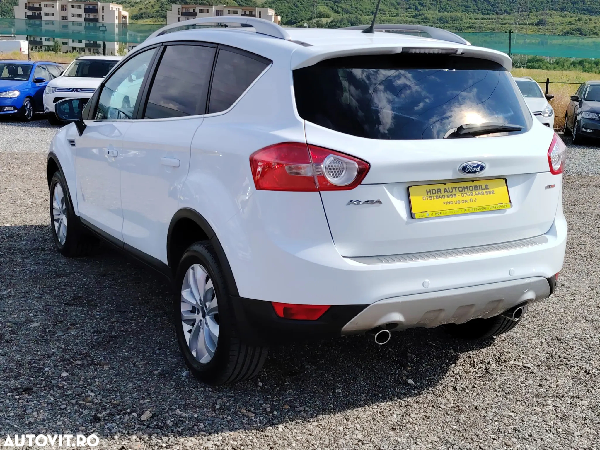 Ford Kuga 2.0 TDCi 4x4 Titanium - 10