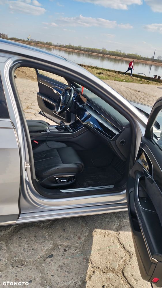 Audi A8 L 55 TFSI quattro tiptronic - 14