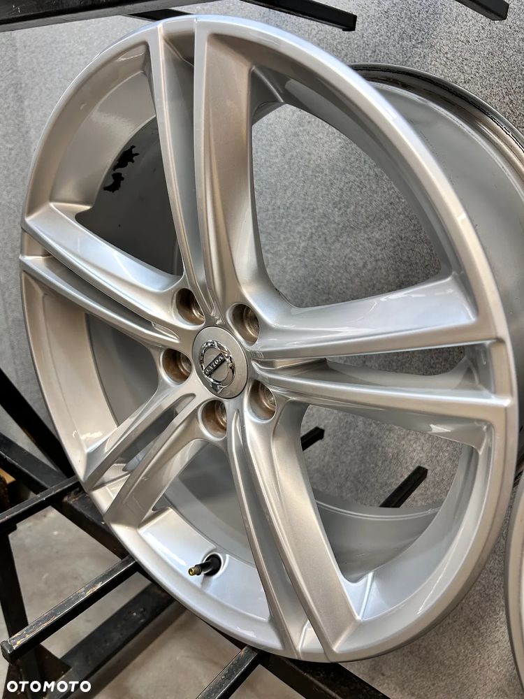 4 FELGI ALU. VOLVO V90, S90, V60, S40, S60  18'' 8J ET42 NR. FABR. 31362839 - 10