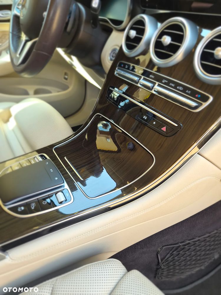 Mercedes-Benz GLC 220 d - 33