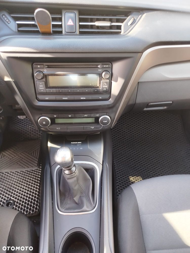 Toyota Avensis 2016 photo 3