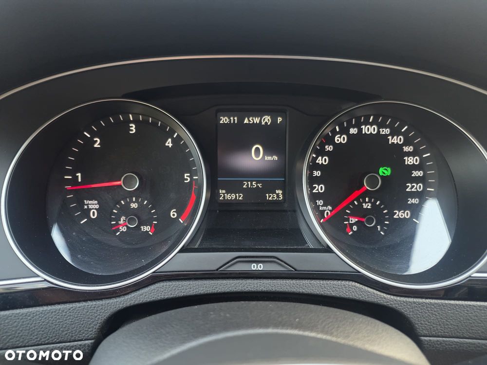 Volkswagen Passat 1.6 TDI (BlueMotion Technology) DSG Comfortline - 20