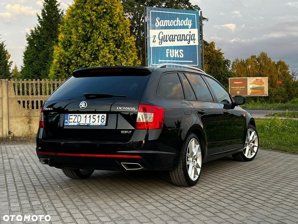 Skoda Octavia Combi 2.0 TDI RS - 12