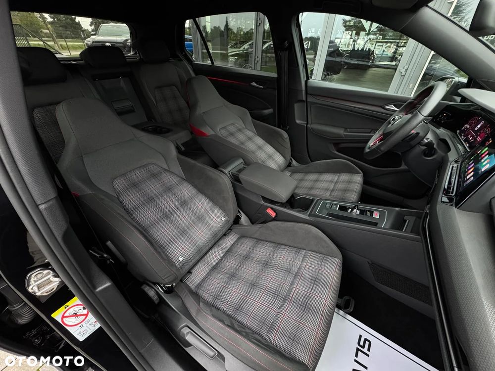 Volkswagen Golf VIII 2.0 TSI GTI DSG - 17