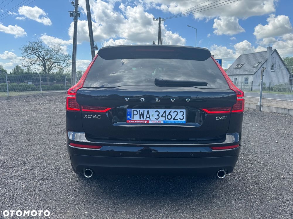 Volvo XC 60 D4 AWD Geartronic Momentum - 8