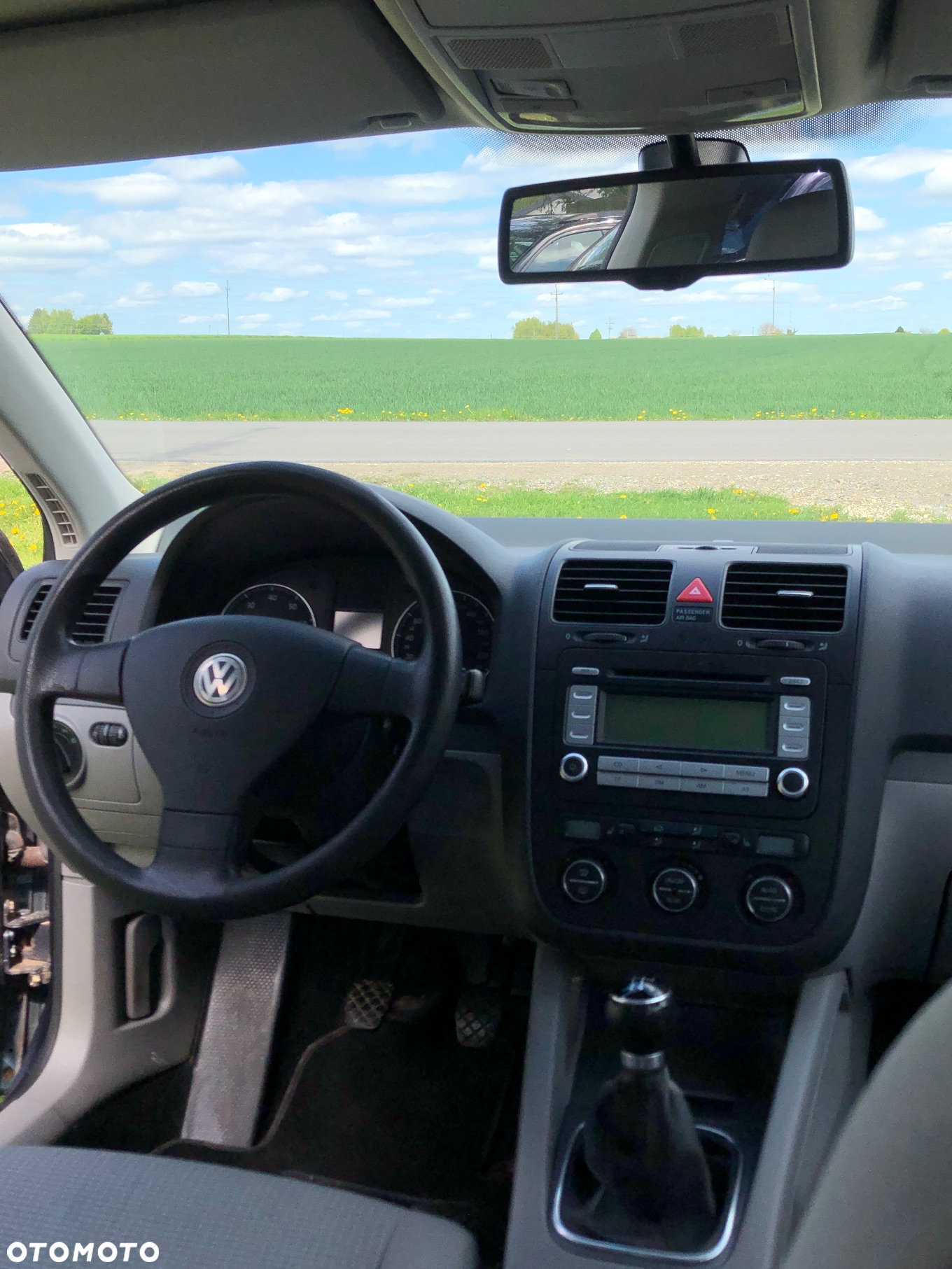 Volkswagen Jetta - 5