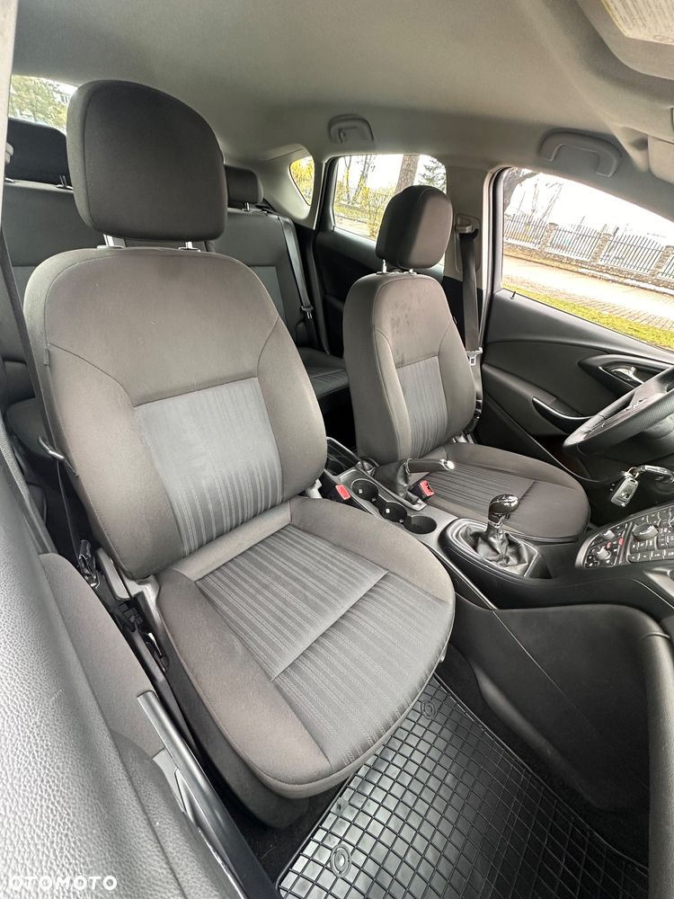 Opel Astra 1.4 ecoFLEX - 27