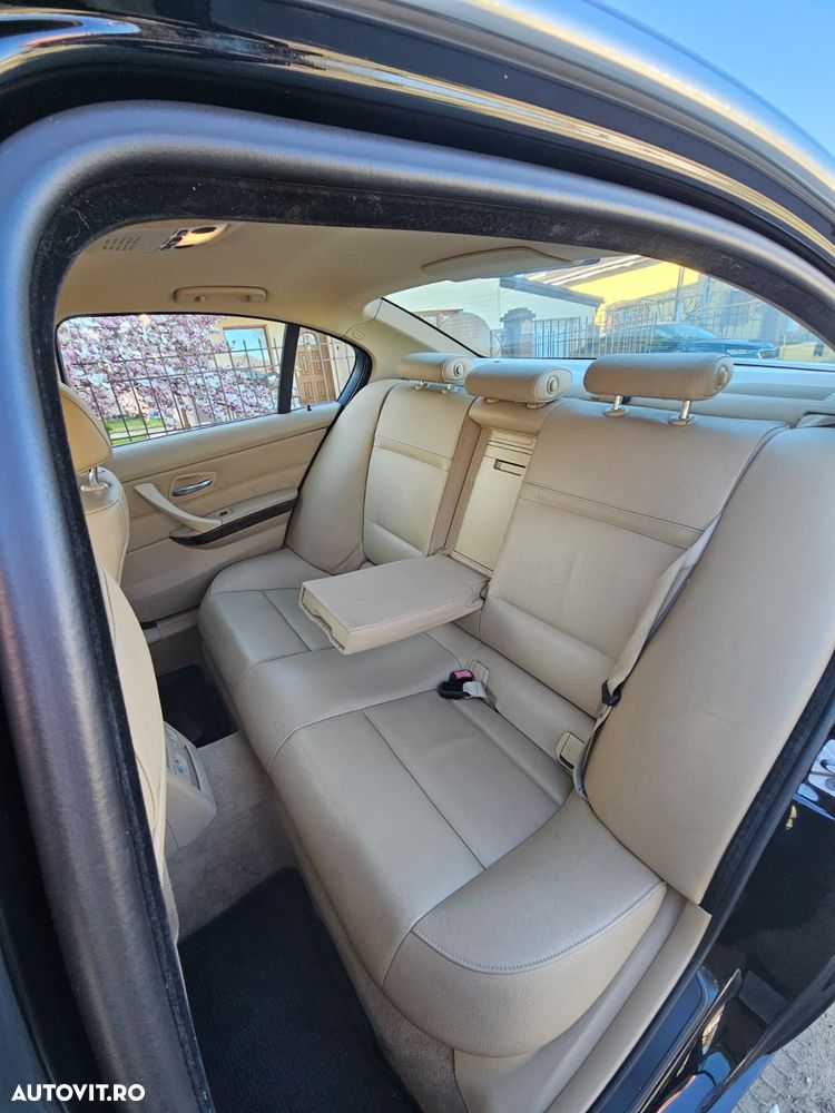 BMW Seria 3 320d - 11