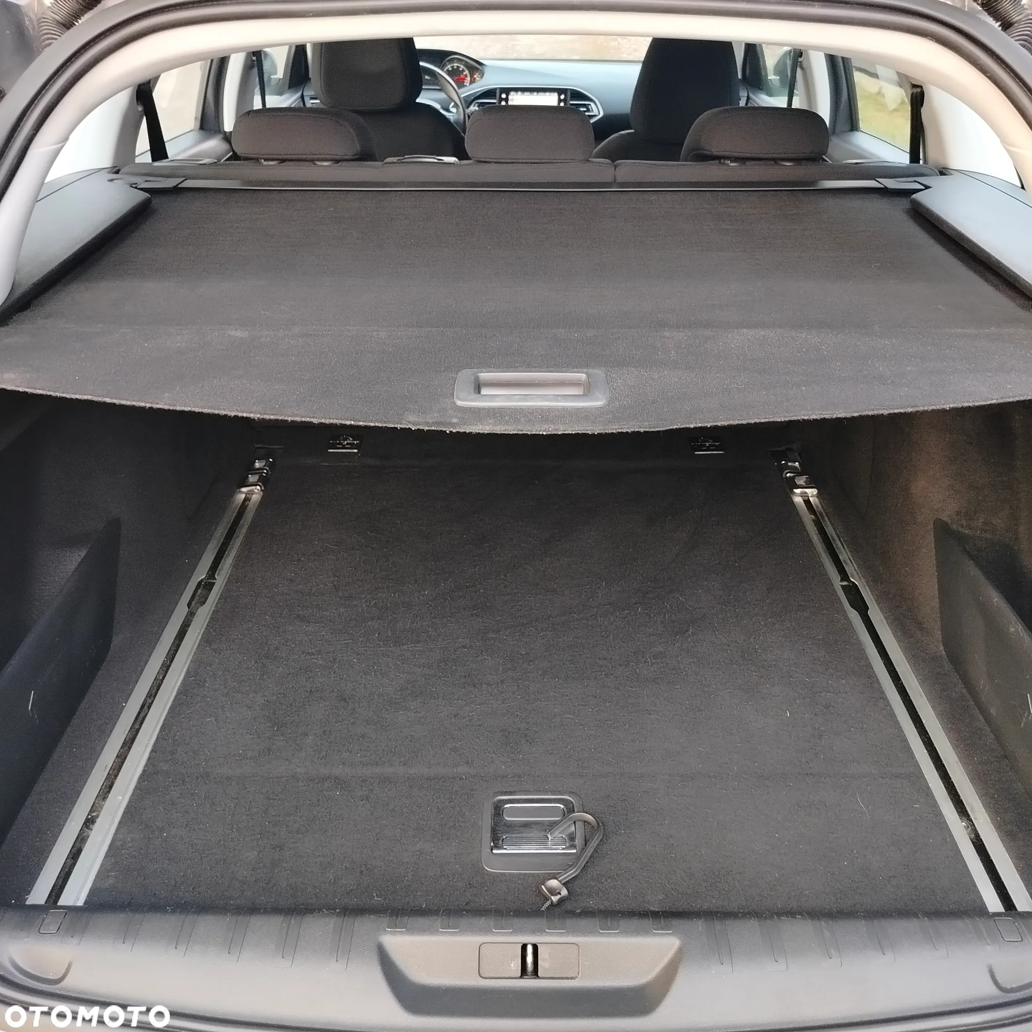 Peugeot 308 1.2 PureTech GPF Allure S&S - 11