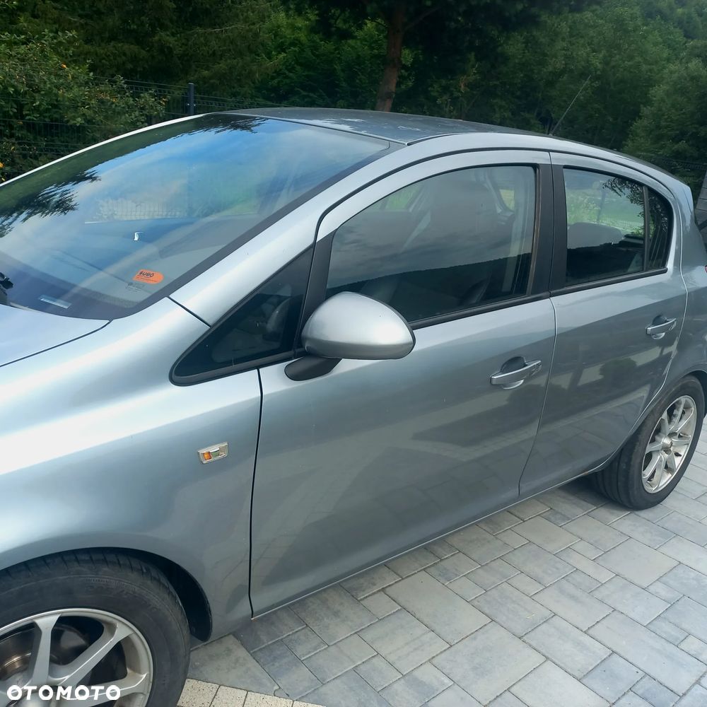 Opel Corsa - 2