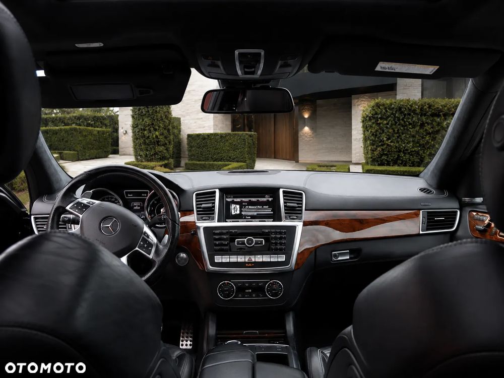 Mercedes-Benz GL 63 AMG - 26