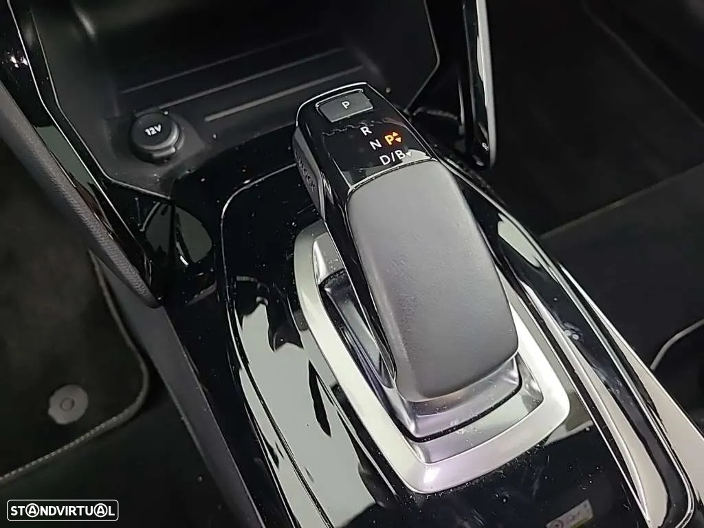 Peugeot e-208 50 kWh GT - 9