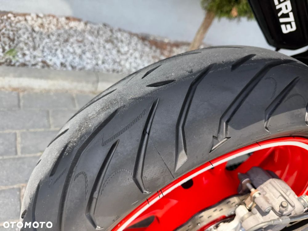 Yamaha MT - 24