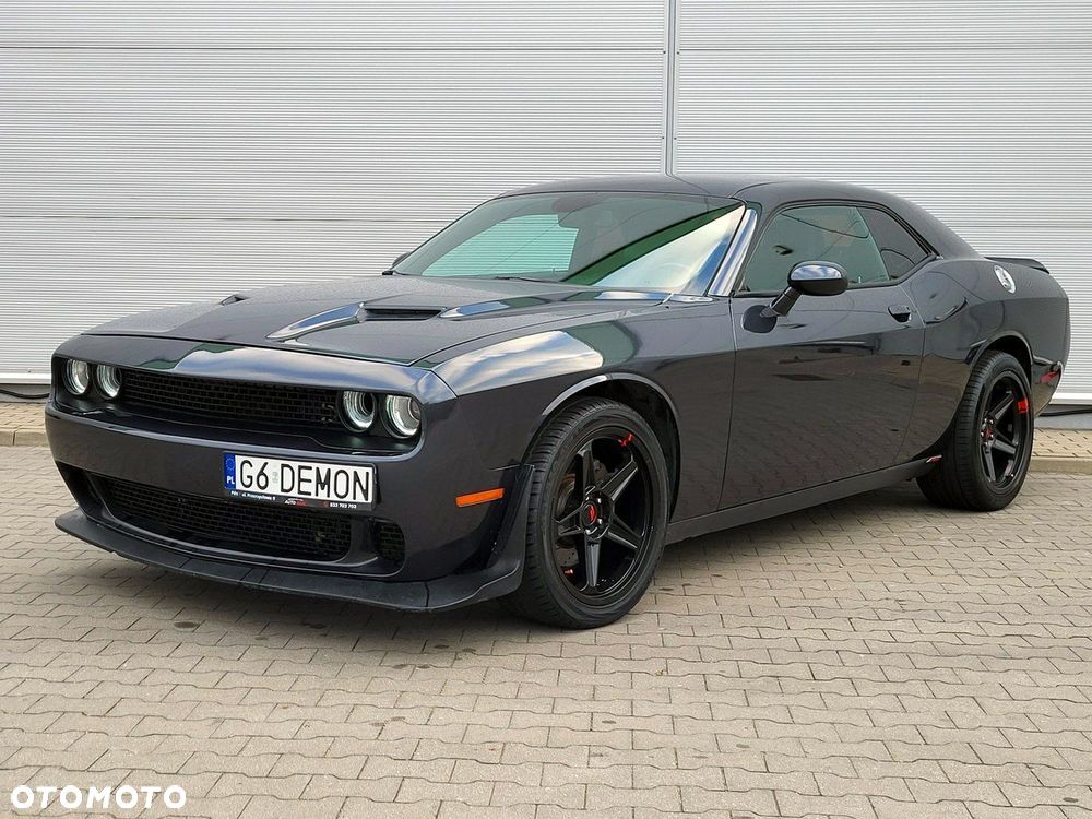 Dodge Challenger - 9