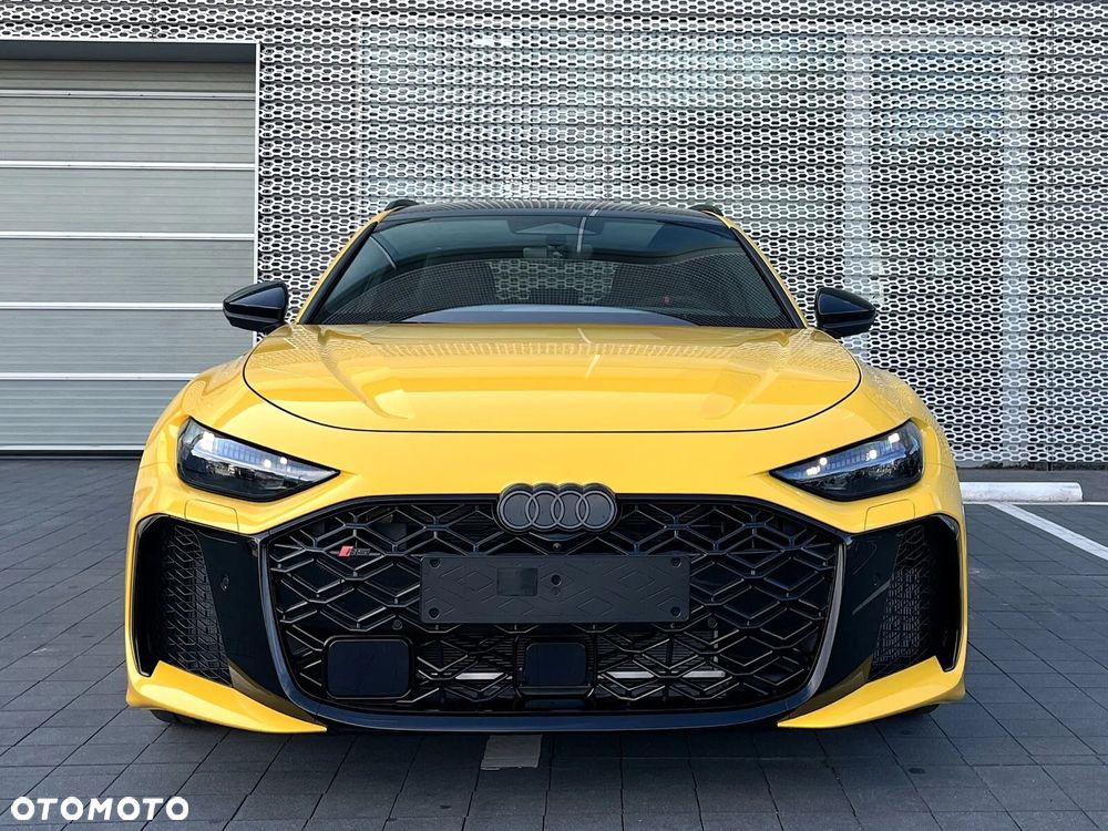 Audi RS5 Avant - 7