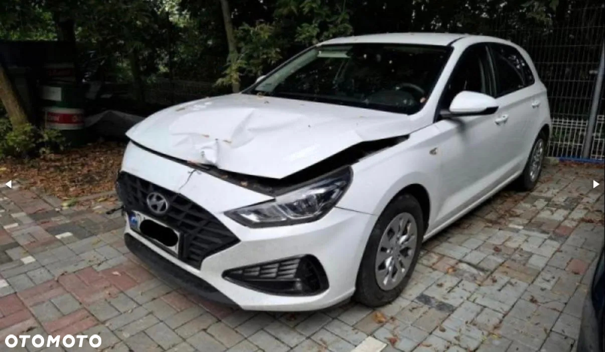 Hyundai i30 1.6 D Classic + - 3