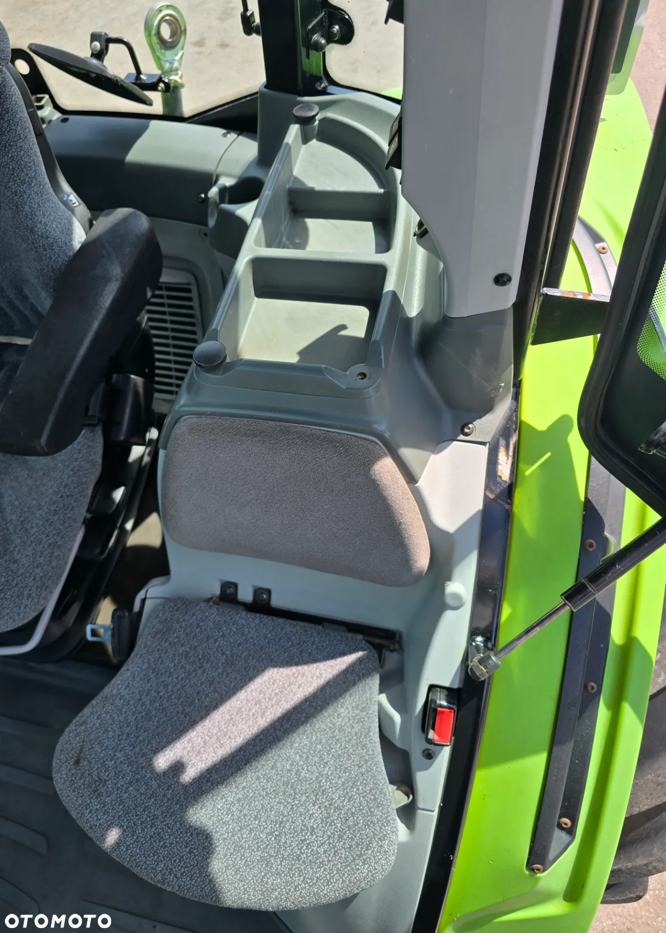 Claas Arion 420 - 9