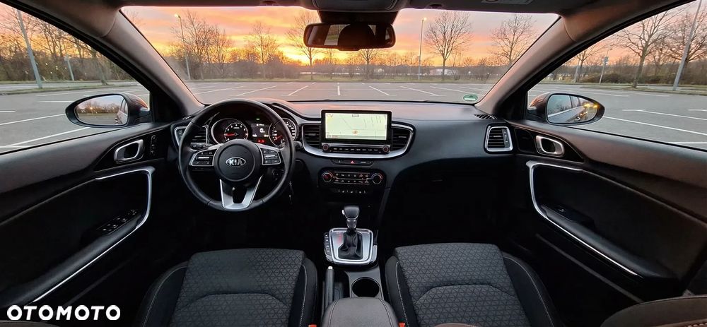 Kia Ceed 1.6 CRDi (48V Mild-Hybrid) DCT7 Platinum - 18