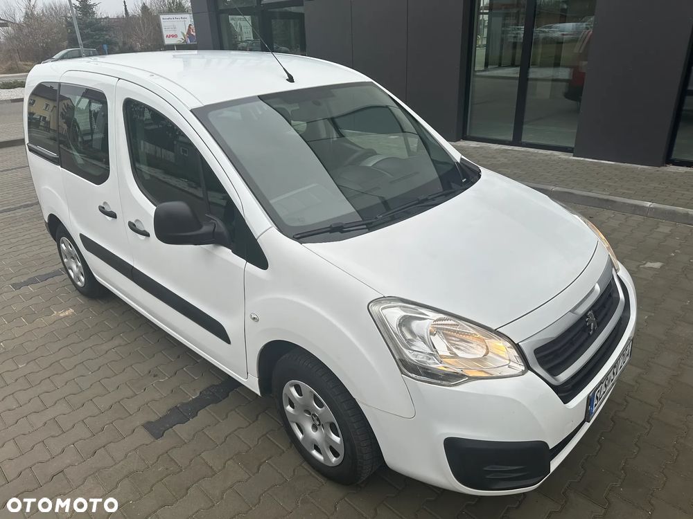 Peugeot Partner 98 VTi Style - 21