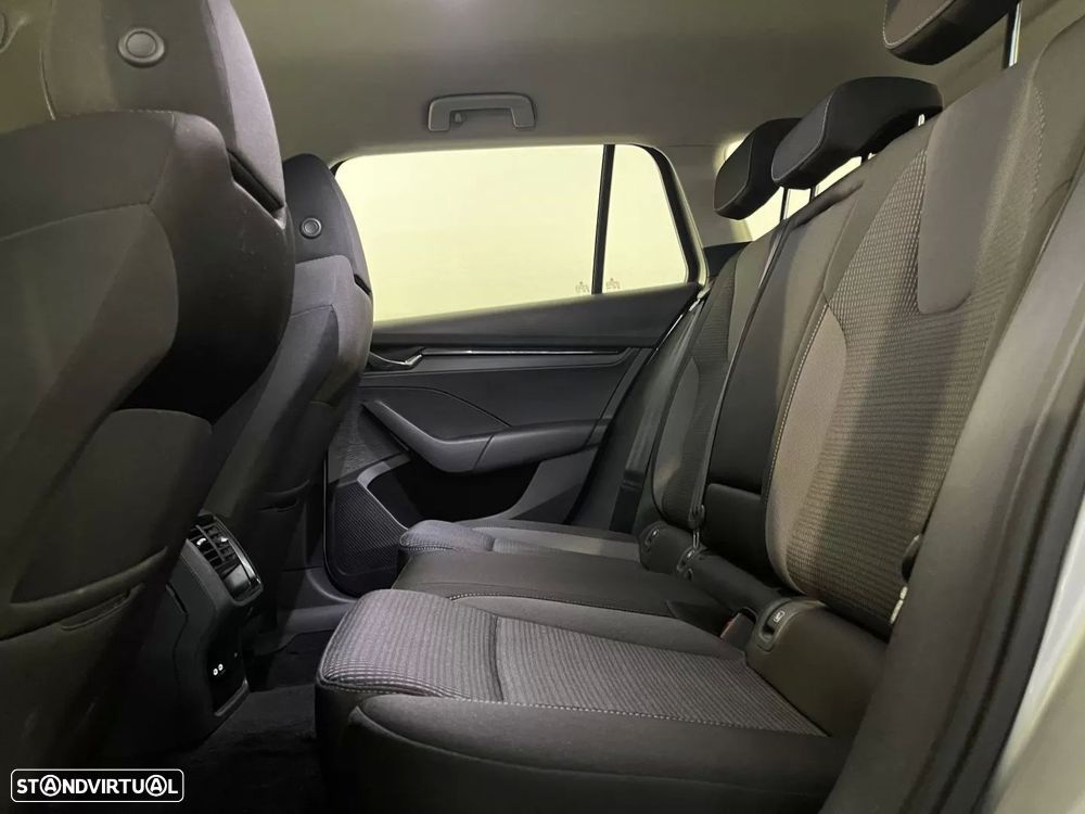 Skoda Octavia Break 2.0 TDI Ambition DSG - 13