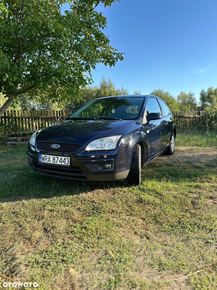 Ford Focus 1.6 Ambiente - 1