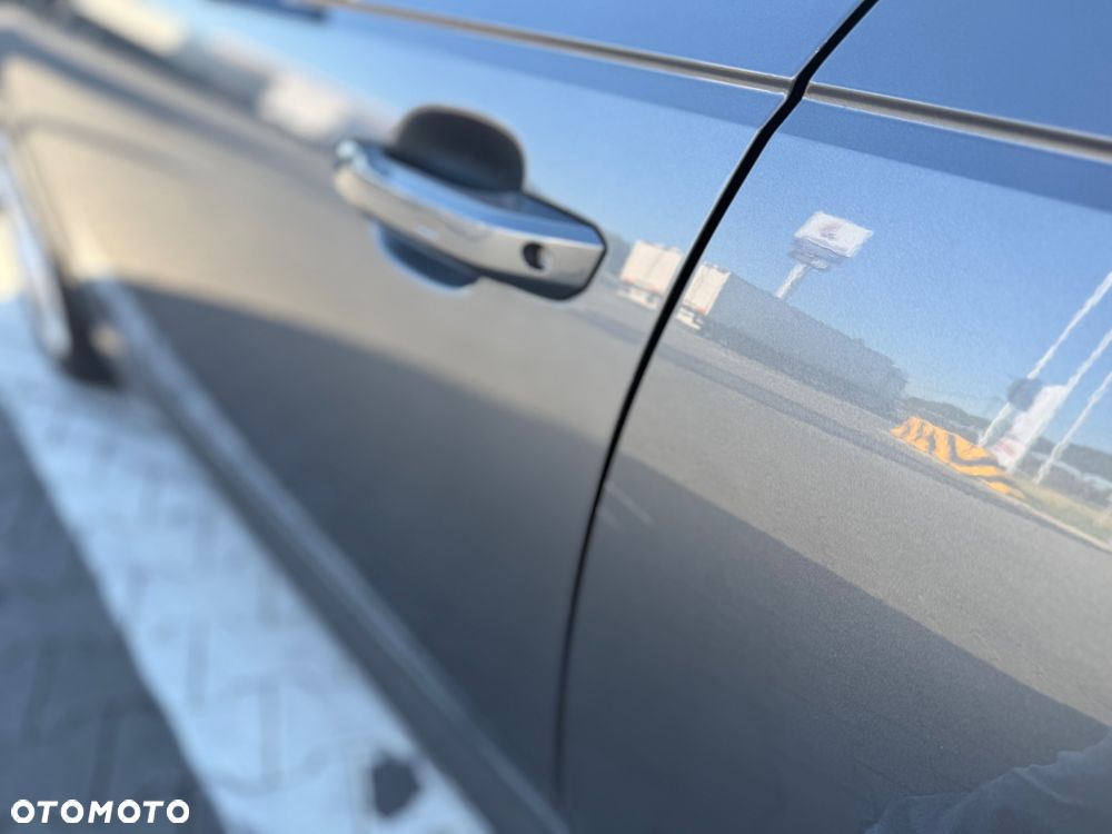 Audi A4 Avant 2.0 TDI DPF clean diesel multitronic Ambition - 27