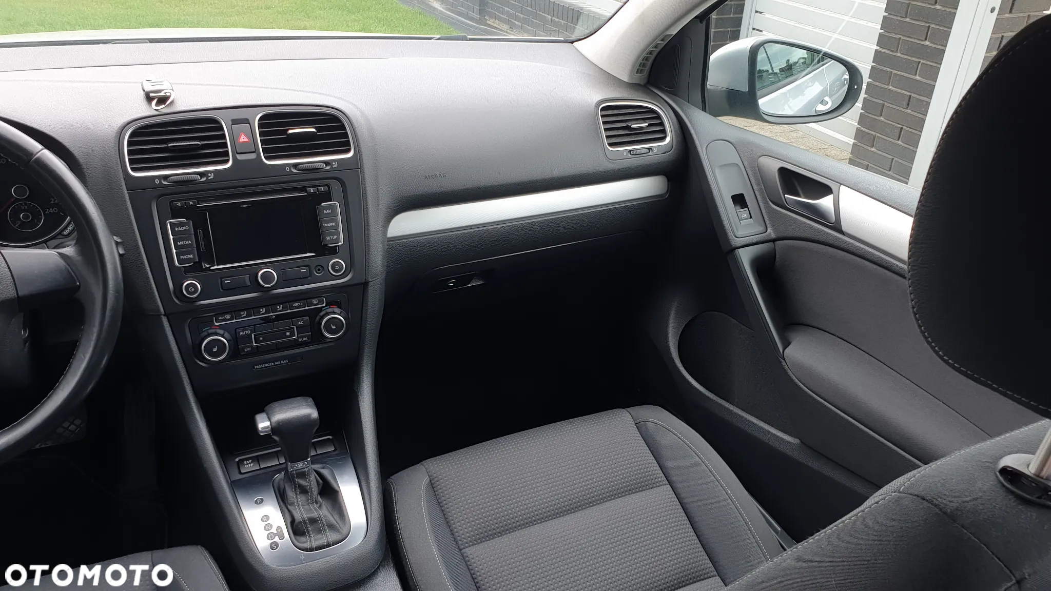 Volkswagen Golf Variant 1.4 TSI BlueMotion Technology DSG Comfortline - 12