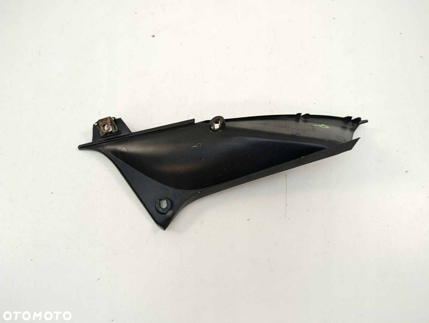 YAMAHA R1 RN09 WYPEŁNIENIE PRAWE - 5