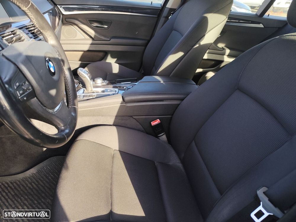 BMW 520 d Auto - 17