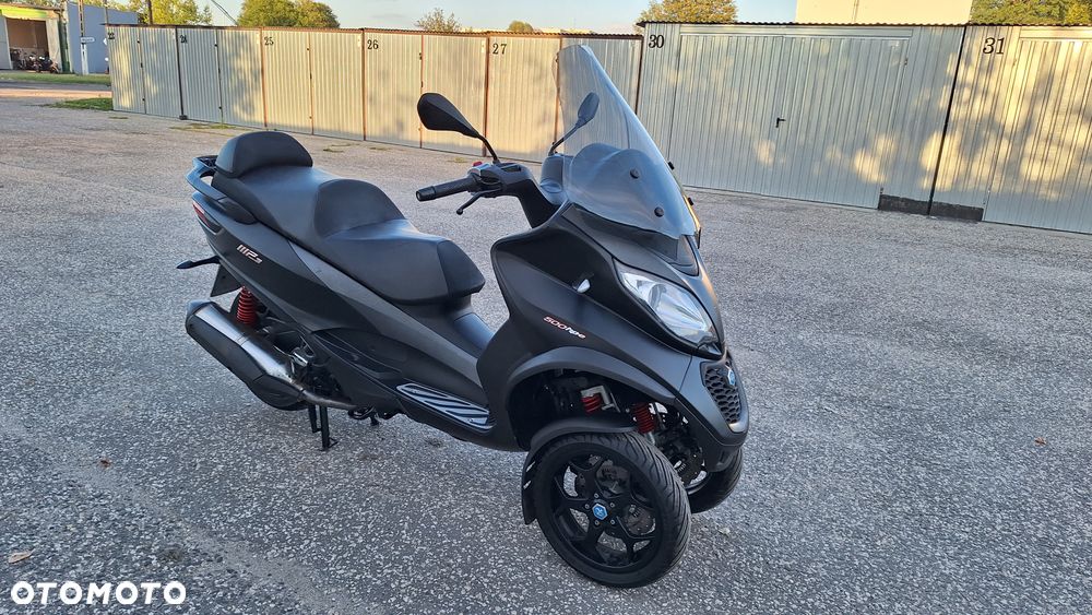Piaggio MP-3 - 13