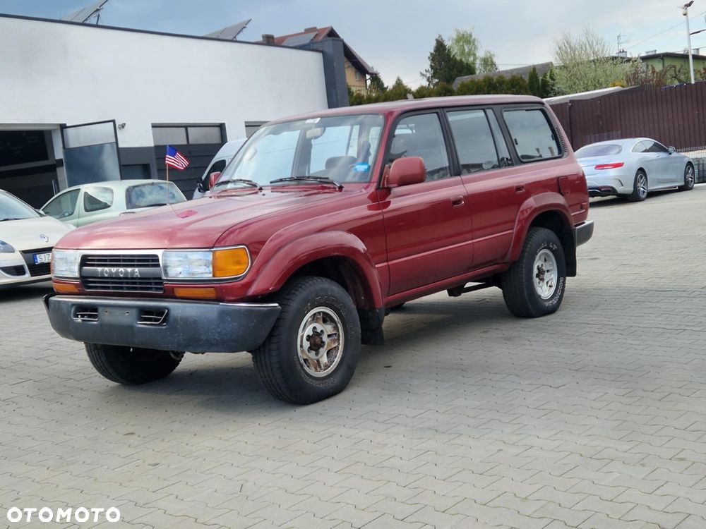 Toyota Land Cruiser - 2