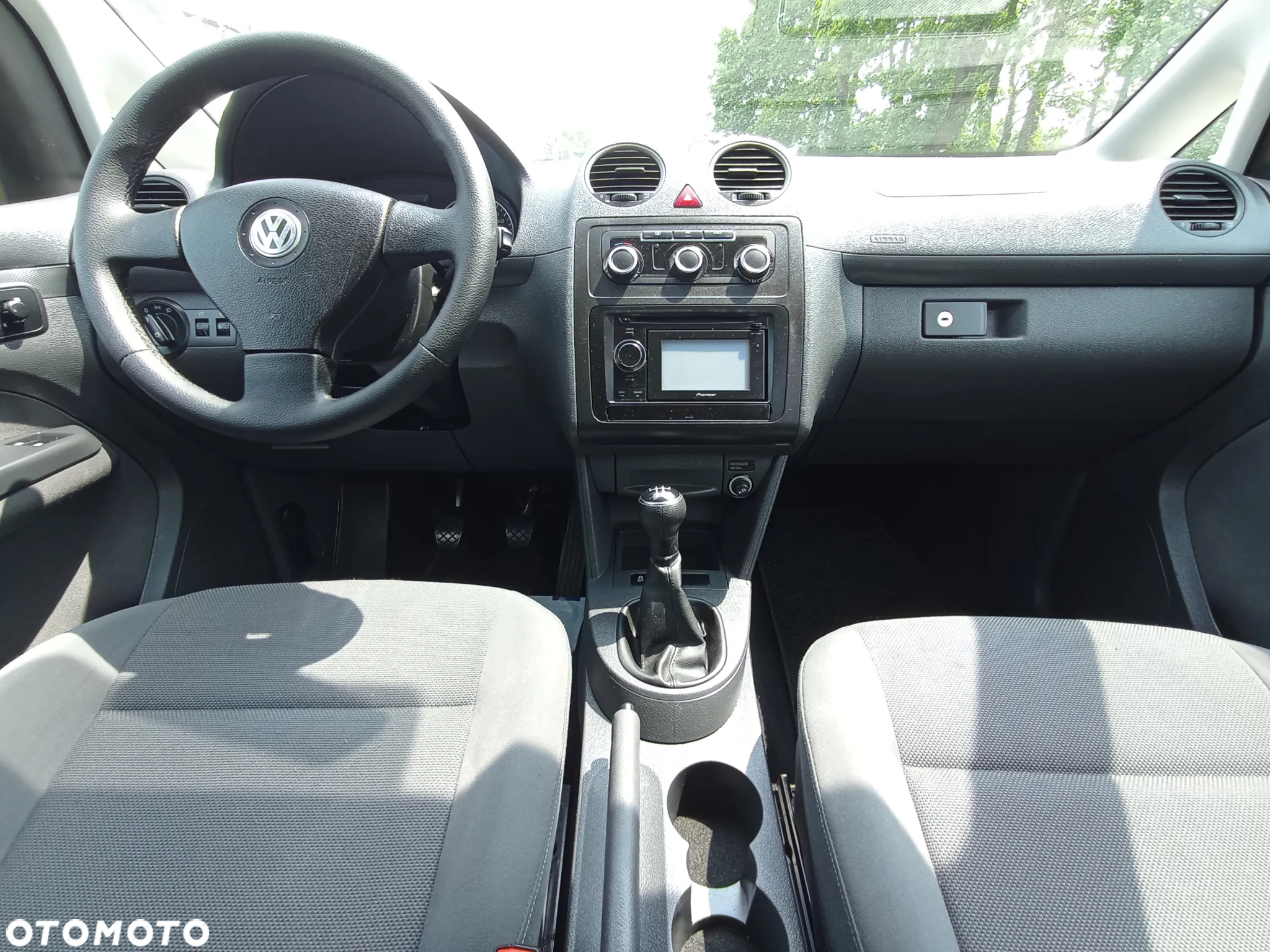 Volkswagen Caddy - 26