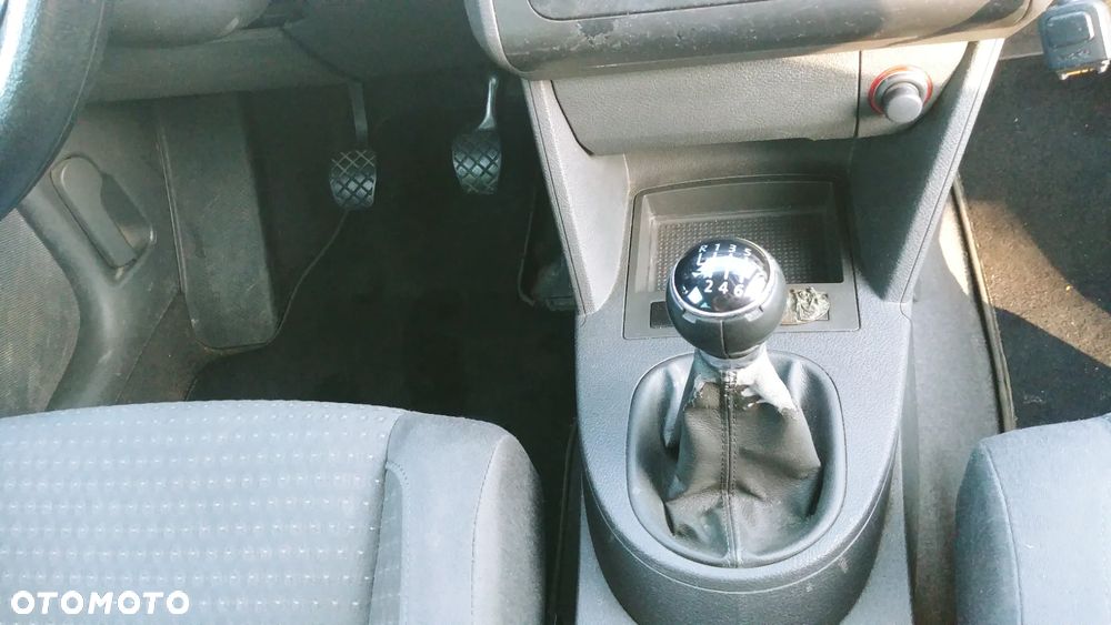 Volkswagen Touran 1.9 TDI Trendline - 12