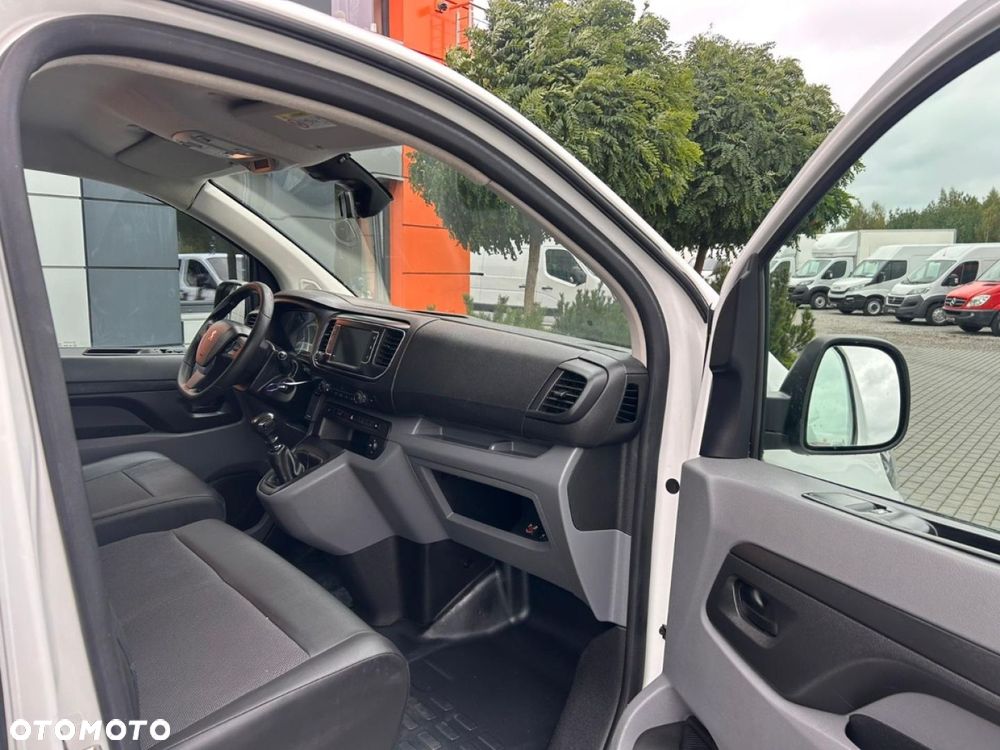 Peugeot Expert - 8