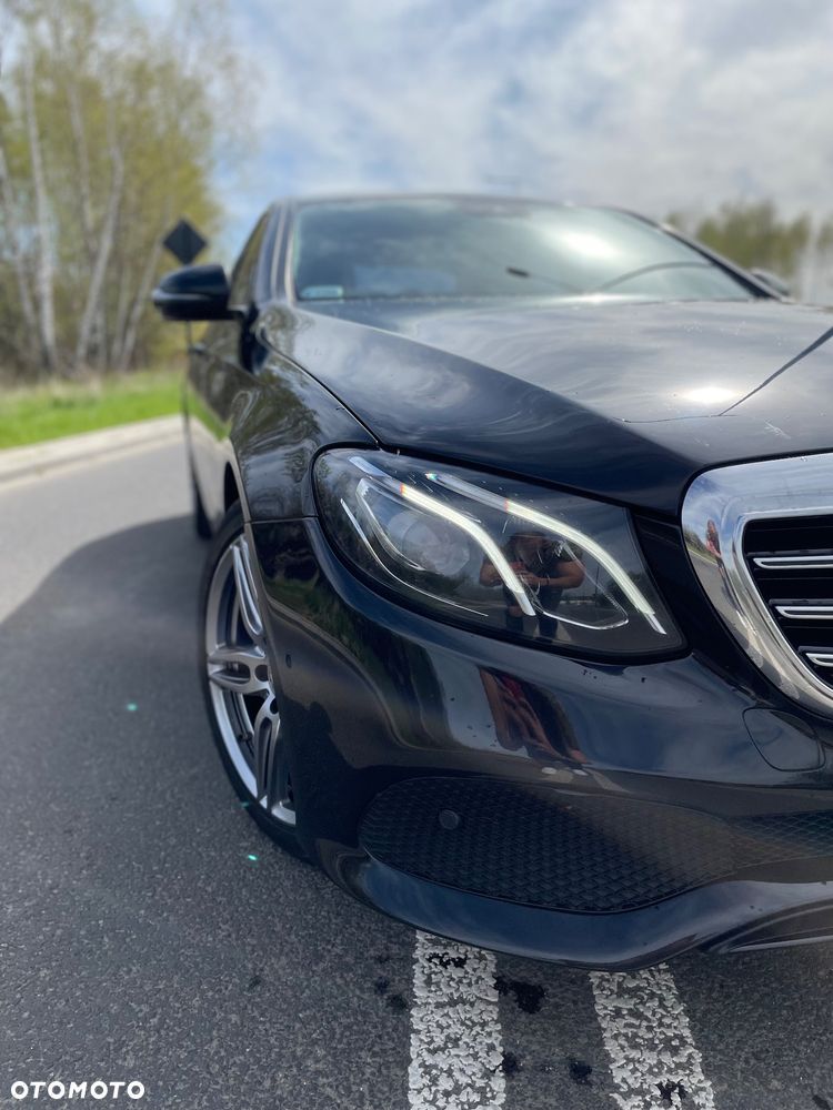 Mercedes-Benz Klasa E 220 d 4-Matic 9G-TRONIC - 9