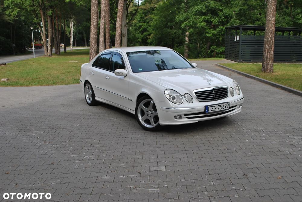 Mercedes-Benz Klasa E - 9