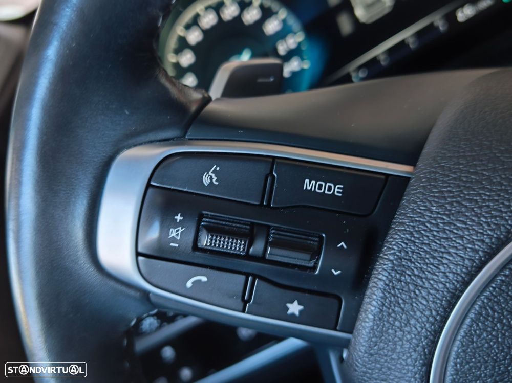 Kia Sportage 1.6 T-GDi PHEV Tech — fotografia 14