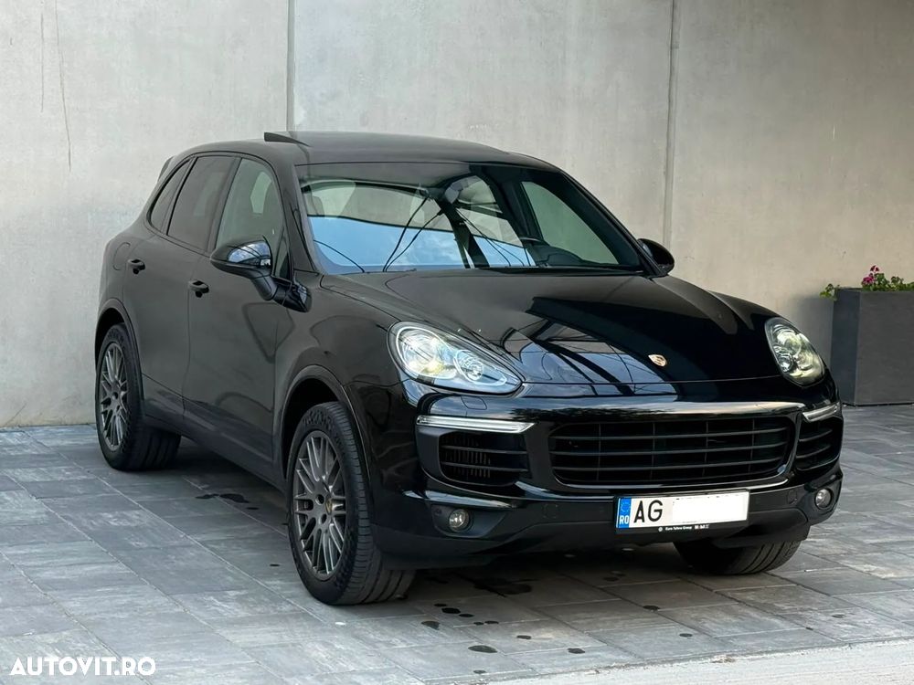 Porsche Cayenne 3.0 L - 3