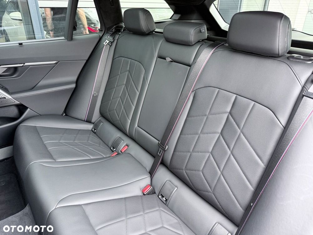 BMW Seria 5 520d mHEV - 34